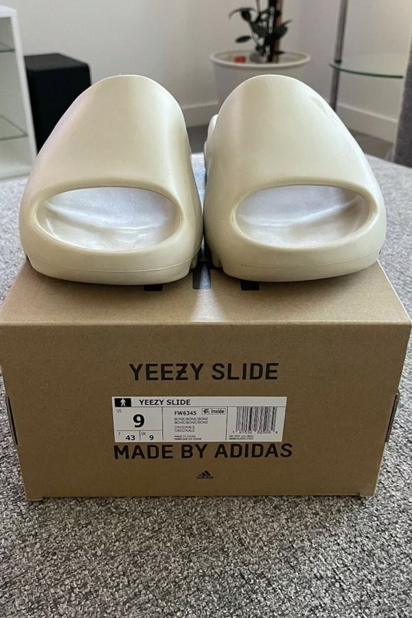 Adidas Yeezy Slide Bone 9