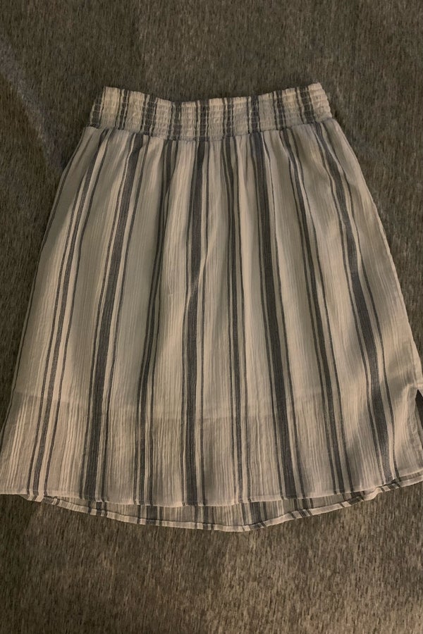 Pleated denim skirt outlet universal thread