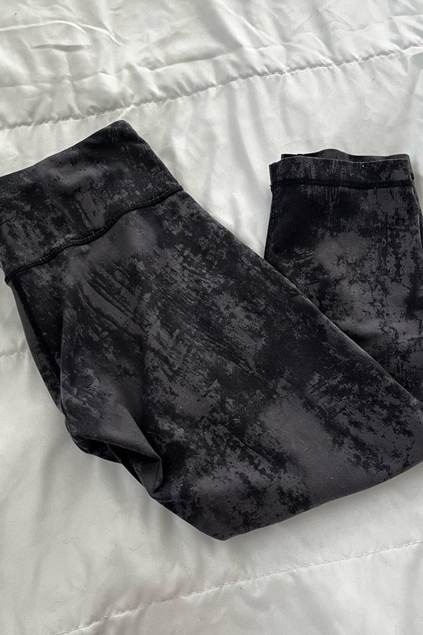 Lululemon Dark Acid Wash Crop Leggings | Nuuly Thrift