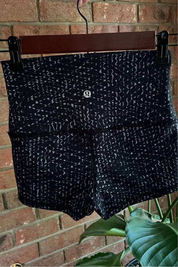 Lululemon Shorts Size 4 