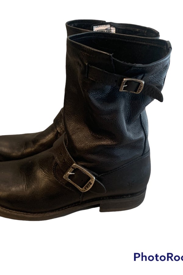 Store Frye Anna Gore Buffalo Cracked Leather Moto Ankle Boots