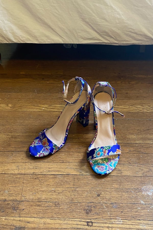 Blue embroidered clearance heels