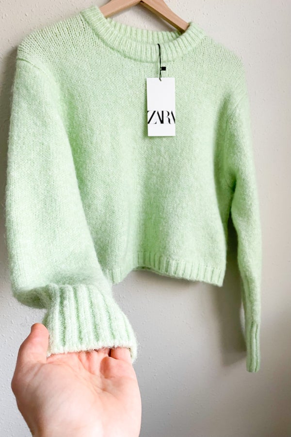 Zara fuzzy outlet sweater