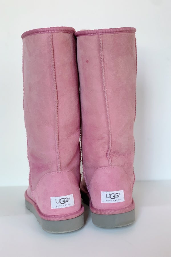 Pink deals tall uggs