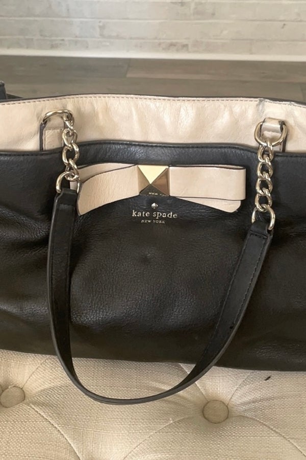 Kate spade white online purse with black bow