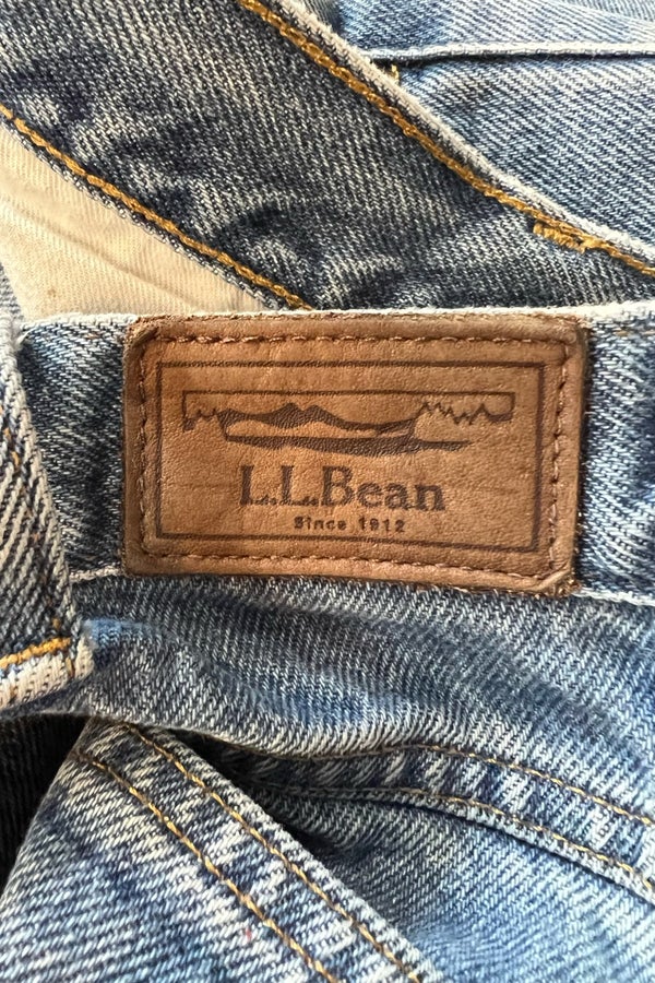 LL BEAN medium wash original fit jeans