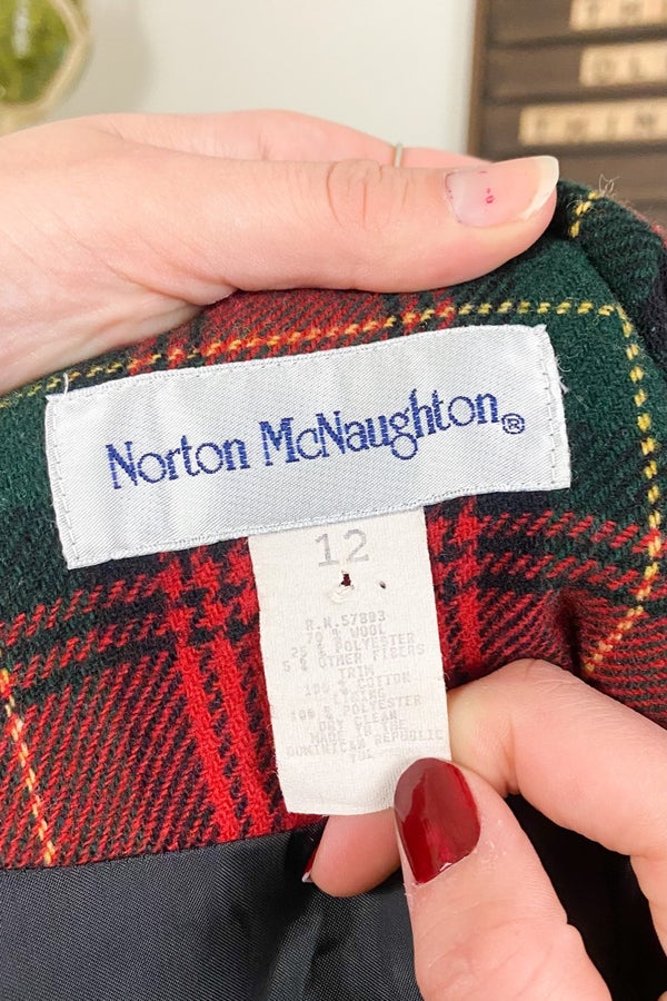 80s Vintage Red Black and Green Plaid Wool Blend | Nuuly Thrift