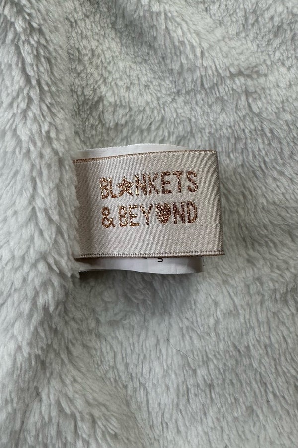 Blankets and beyond online rainbow