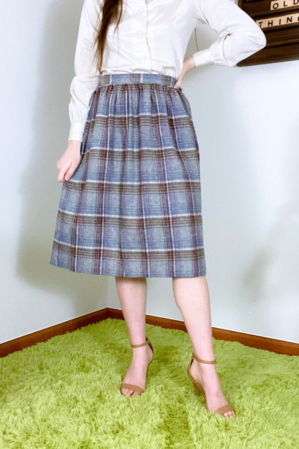 Grey plaid shop skirt 70s