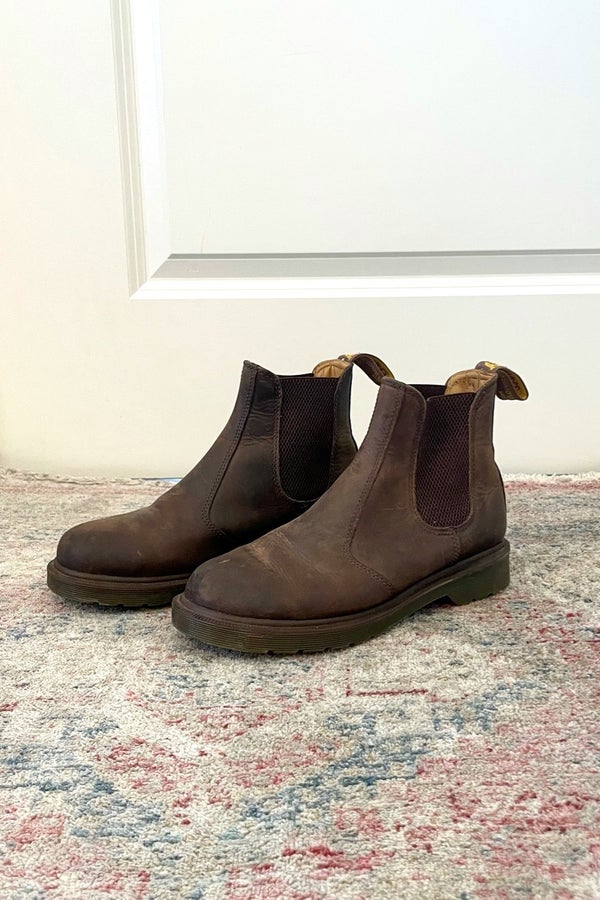 efterligne fast organisere Dr. Martens 2976 Crazy Horse Leather Chelsea Boot | Nuuly Thrift
