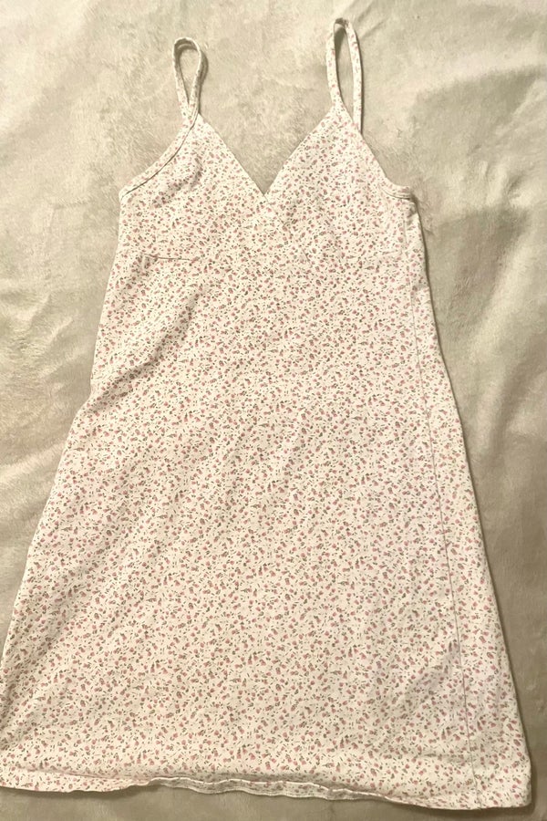 Brandy Melville Amara Dress White and Pink Floral