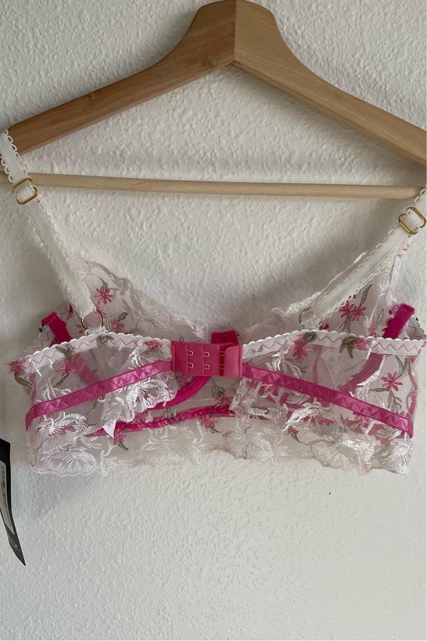 Embroidered Rose Applique Lace Bralette