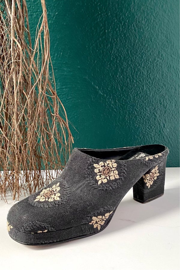 Brocade mules 2025