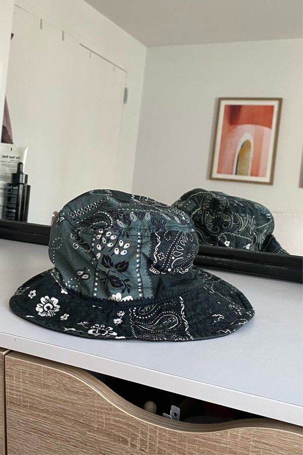 KITH Mens reversible paisley bucket hat | Nuuly Thrift