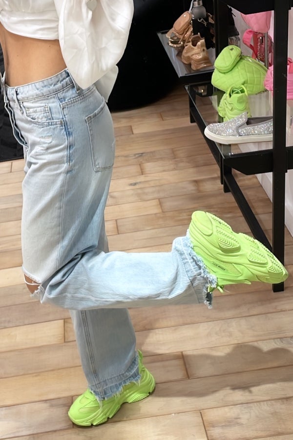 steve madden possession sneakers outfit