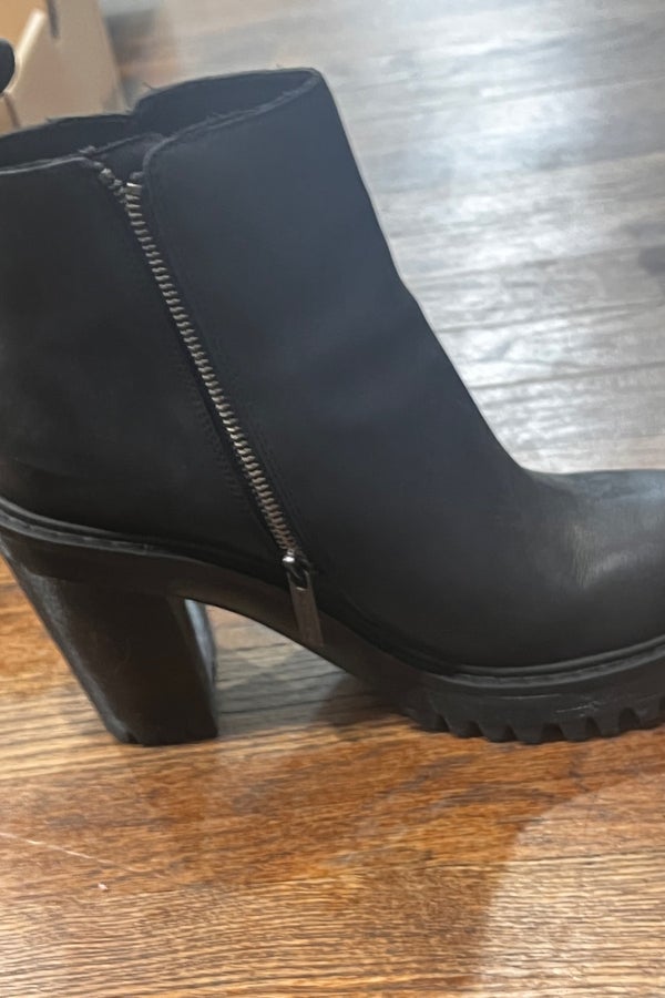 Magdalena heeled chelsea store boots