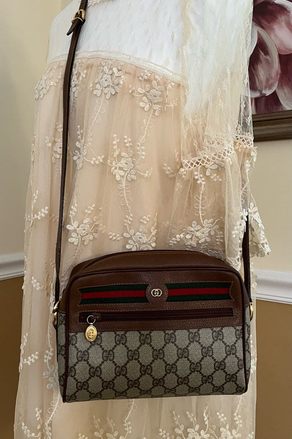 Gucci Vintage Lapislazuli Embroidered Shoulder Bag