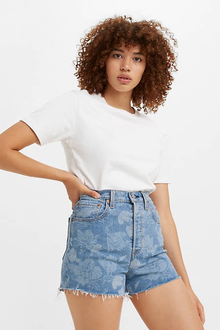 Levi's deals floral shorts