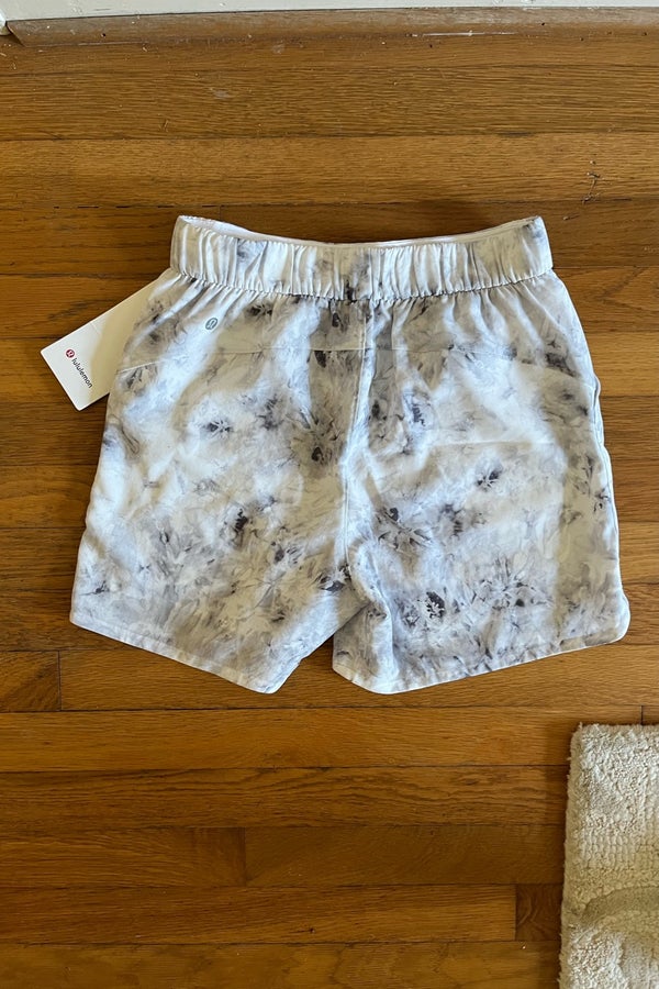 Lululemon tie best sale dye shorts