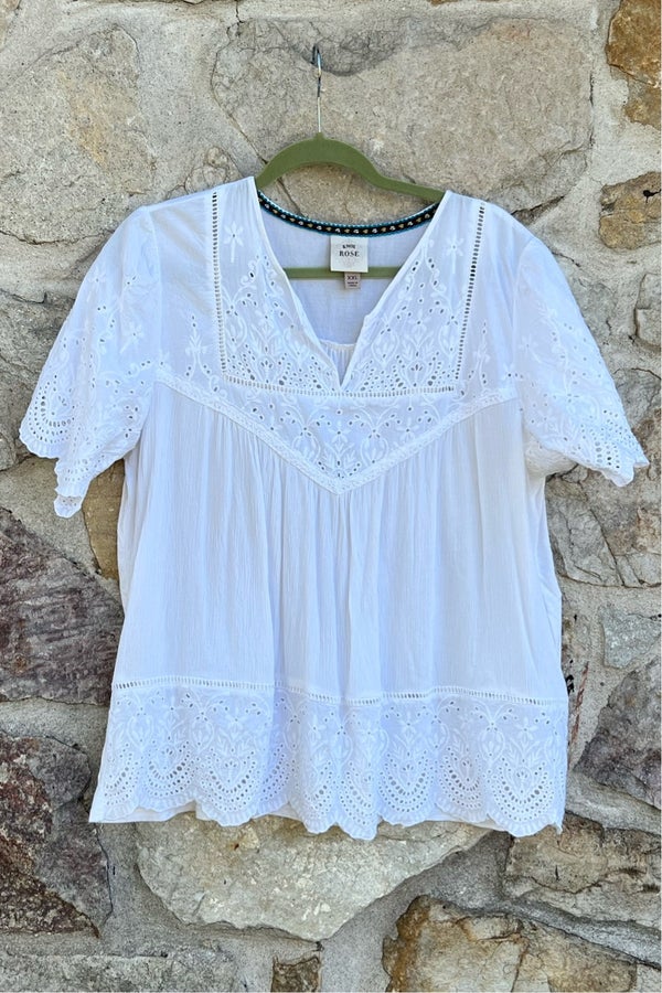Knox Rose, Tops, Knox Rose Top White Embroidered Accent Pleated Short  Sleeve Size Xl