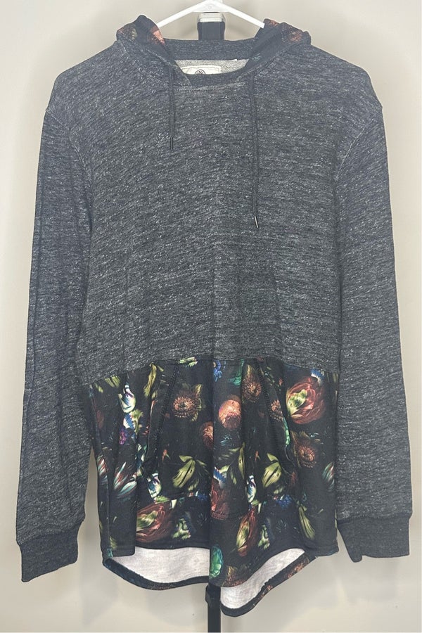 Pacsun On the Byas Floral hoodie w. Curved Hem