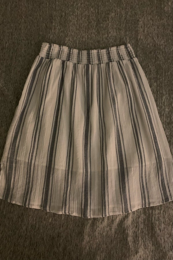 Pleated denim skirt outlet universal thread