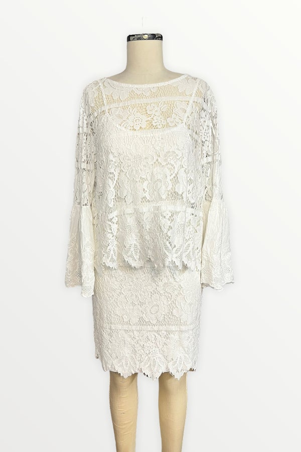 Matching white lace set size large extra large | Nuuly Thrift