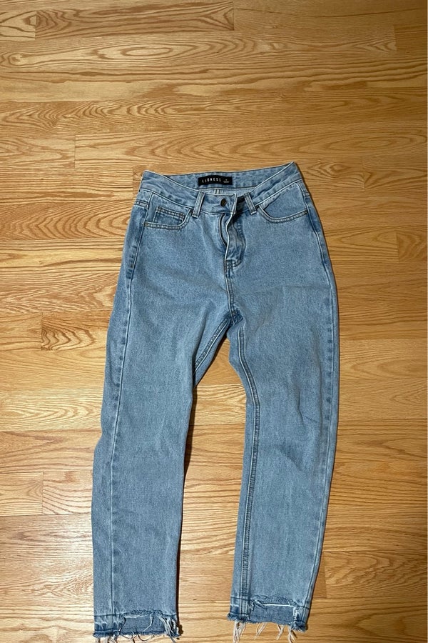 Raw hemmed jeans | Nuuly Thrift