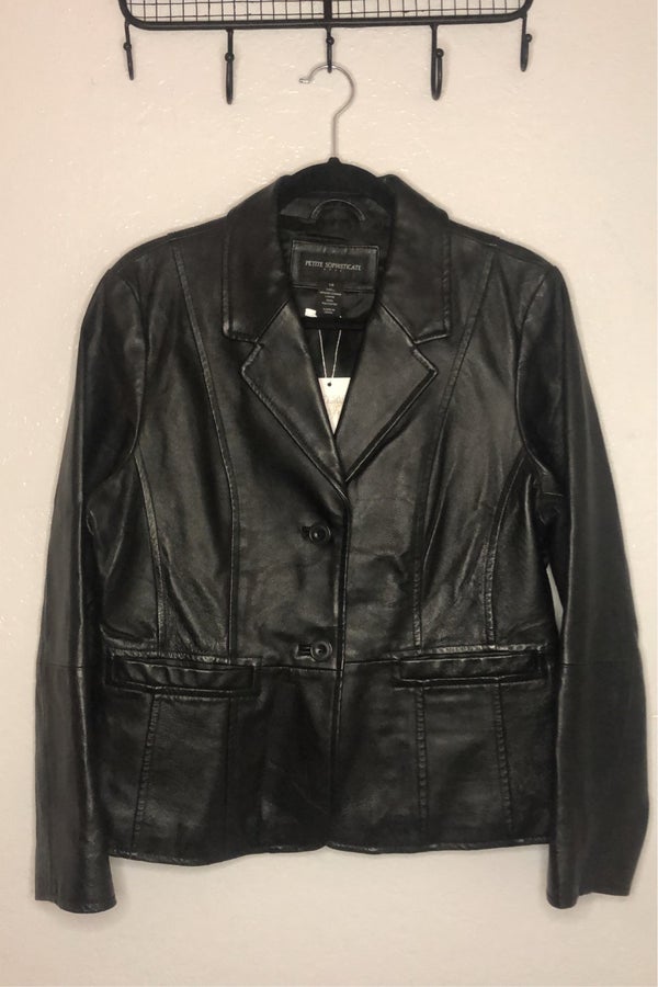 Petite sophisticate black genuine leather jacket | Nuuly Thrift