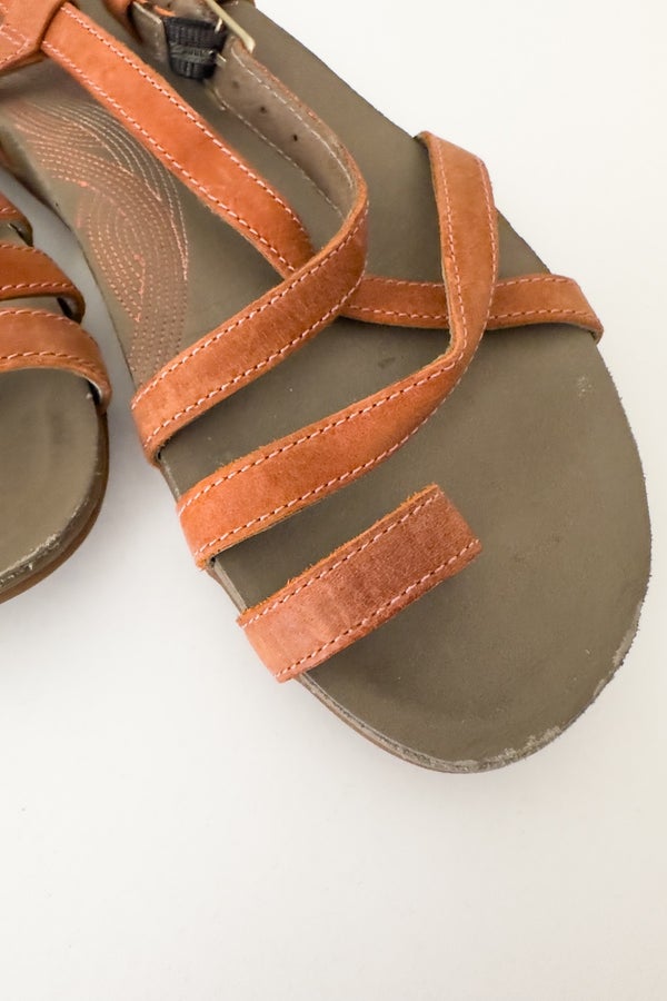 Chaco Dorra Sandal Flamingo Coral Leather Size 7 Nuuly Thrift