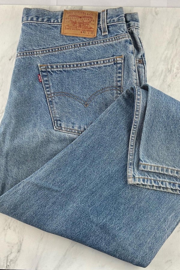 595 levis