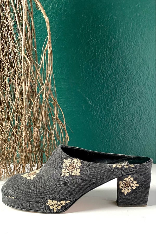 Brocade mules 2025