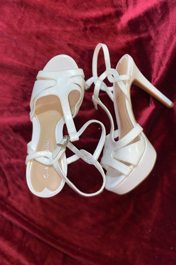 Gianni Bini white stiletto heels | Nuuly Thrift