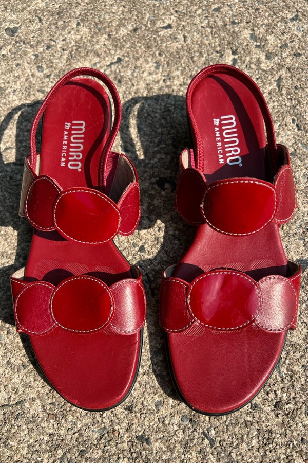 Munro american sandals hot sale