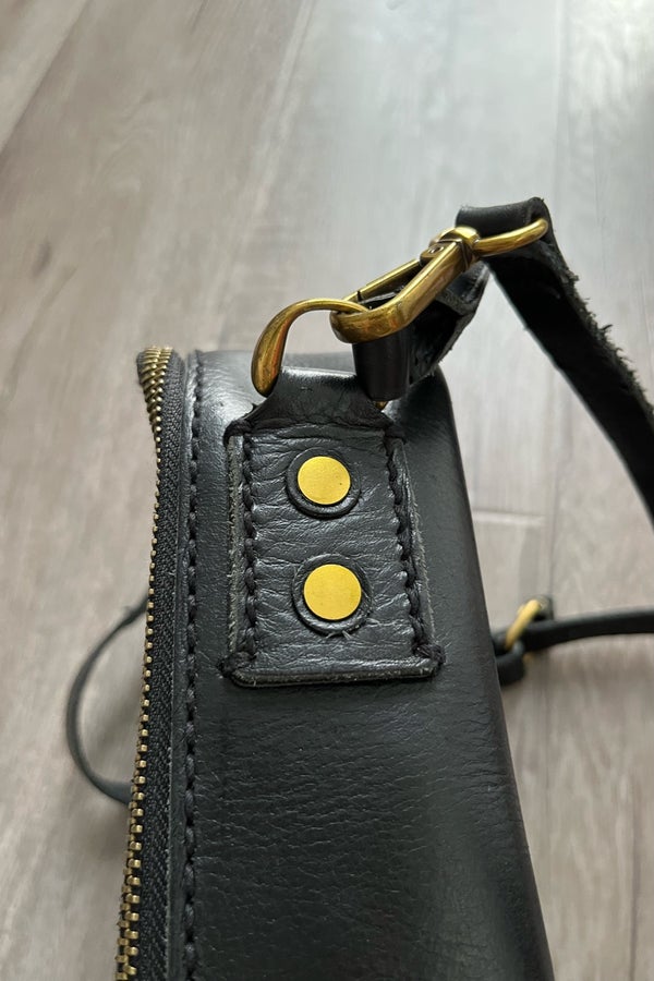 Madewell black leather square zip around crossbody Nuuly Thrift