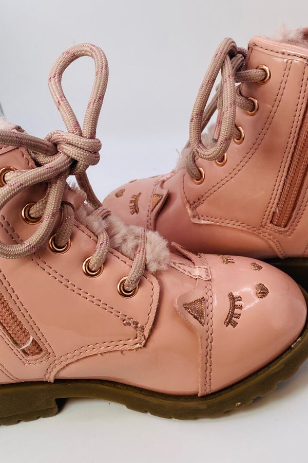 Pink cat outlet boots