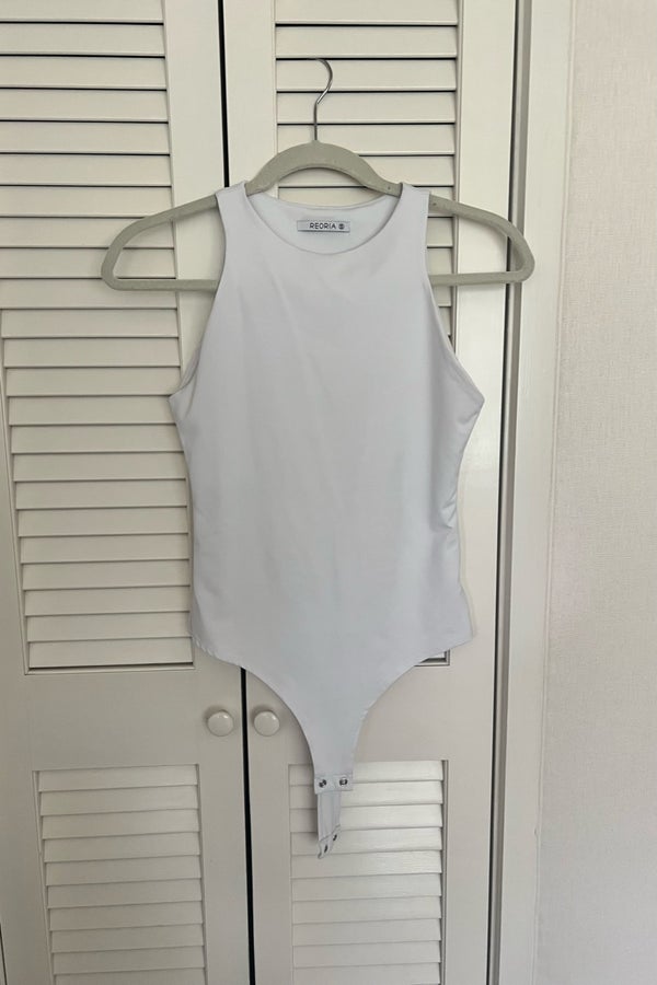 Reoria white bodysuit Nuuly Thrift