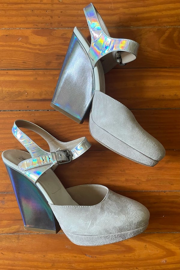 Holographic shop platform heels