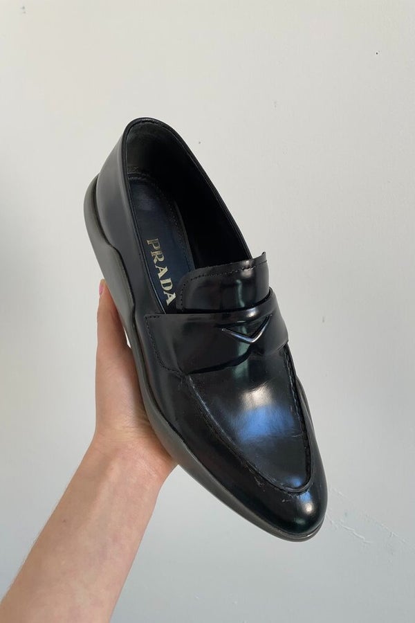 PRADA PATENT LEATHER LOAFERS | Nuuly Thrift