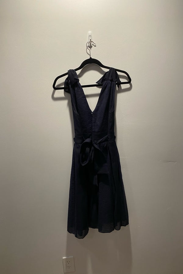 Darling navy cocktail dress | Nuuly Thrift