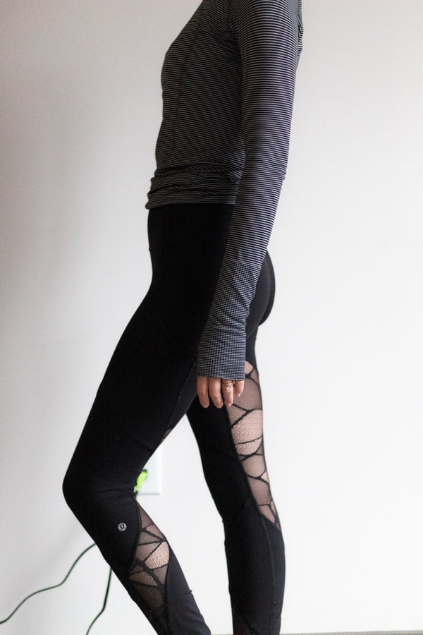 Nike Black Yoga Dri Fit Luxe 7/8 Leggings Mesh Lace Size XS