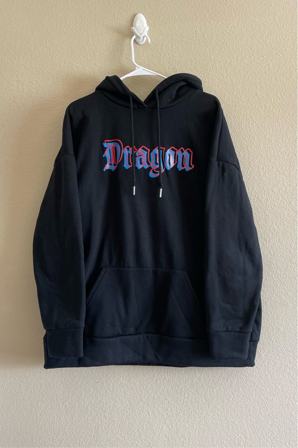 Oversize hoodie black discount dragon