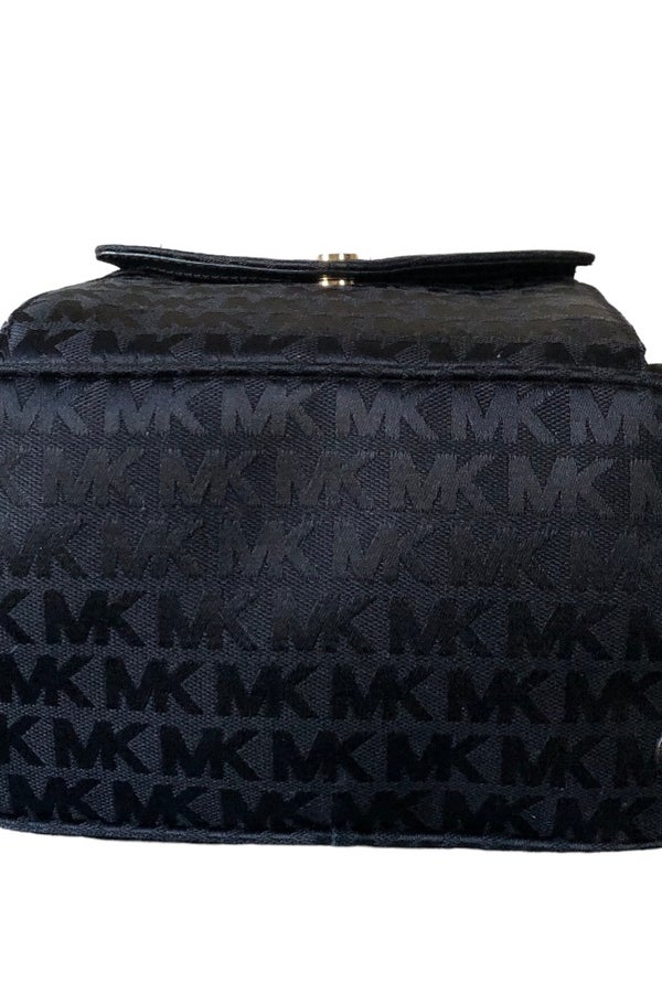 Michael kors black signature tote 2025